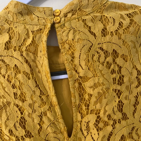 VILA Yellow Lace Long Bell Sleeve Blouse M NWOT - Picture 15 of 16